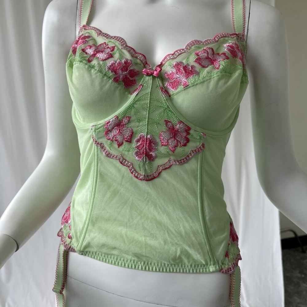 Cacique Intimate Ladies Tay Underwire Corset size 14/16 Green And Pink